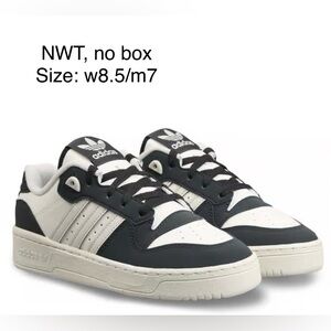 Women Adidas 8.5 RIVALRY LOW Lifestyle Shoes Carbon/Talc/Cloud White/Black ID756